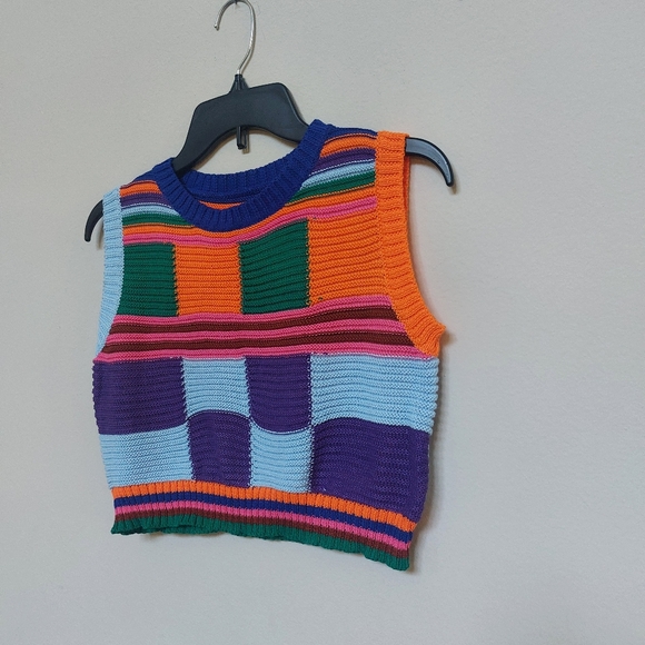 NWNT Women's Multicolor Knit Top Size Small. - Picture 4 of 9